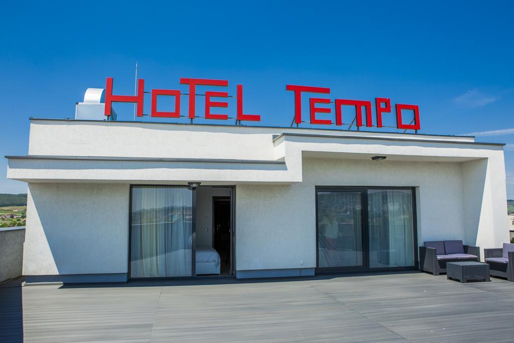 Hotel Tempo Тыргу-Муреш Экстерьер фото